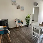 Casa de Férias La Petite Renaudiere - Proche Parc Du Puy Du F