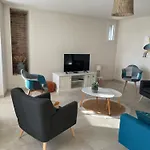Casa de Férias La Petite Renaudiere - Proche Parc Du Puy Du F