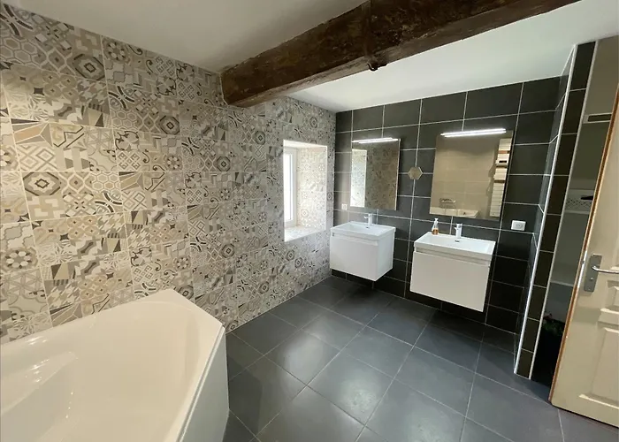 La Petite Renaudière - Proche Parc Du Puy Du F Hébergement de vacances *