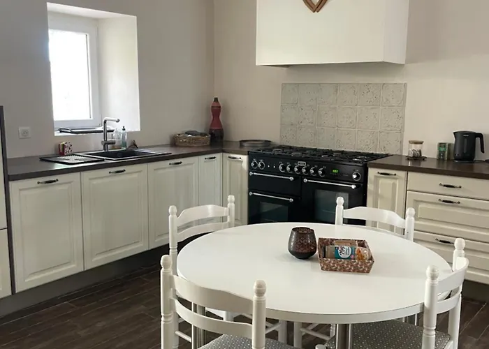 Hébergement de vacances La Petite Renaudière - Proche Parc Du Puy Du F La Gaubretiere